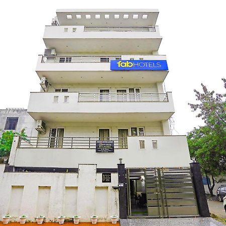 Fabhotel White House Bnb - Nr Yashobhoomi Convention Centre Delhi  Eksteriør billede