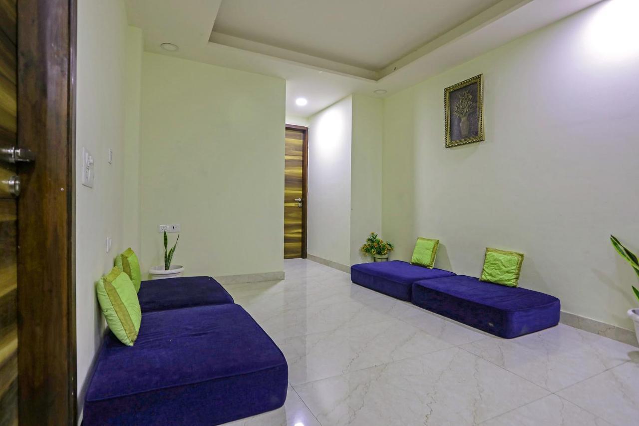 Fabhotel White House Bnb - Nr Yashobhoomi Convention Centre Delhi  Eksteriør billede